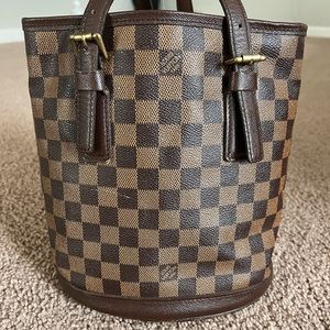 Louis Vuitton Damier Ebene Marais Bucket bag! Authentic!